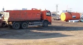 Porażony prądem kierowca trafił do szpitala