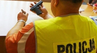 Region: 16 i 15-latek napadli na sklep