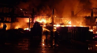 Wielki pożar zakładów w Zelowie