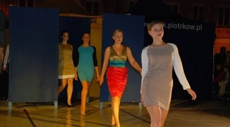 Piotrków: Prezentowali stroje, teatr i taniec