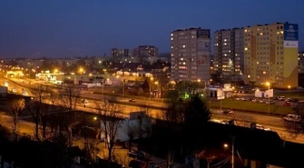 Miasto oświetla dodatkowe budynki &#8211; urzędnicy nie chcą rozmawiać na ten temat