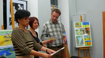 "Wyciągamy dzieci z bramy" nagrodziła artystów