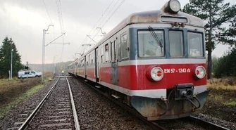 Pijany traktorzysta wstrzymał ruch pociągów