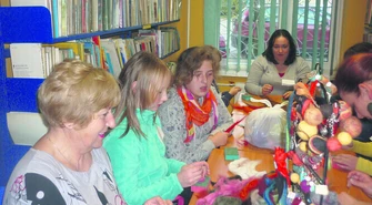 Igły i nitki poszły w ruch