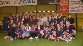 Dawnych wspomnień czar