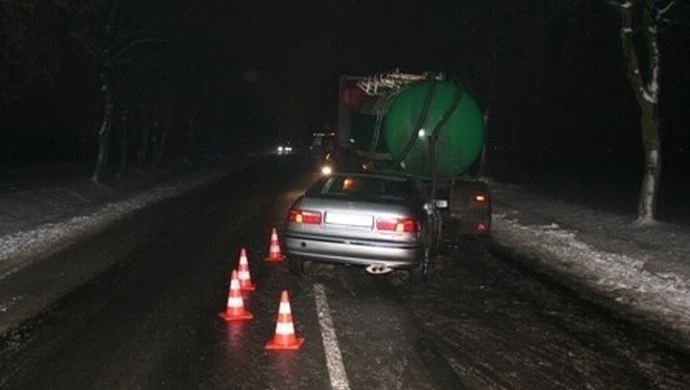 Było ślisko - 15 kolizji i jeden wypadek