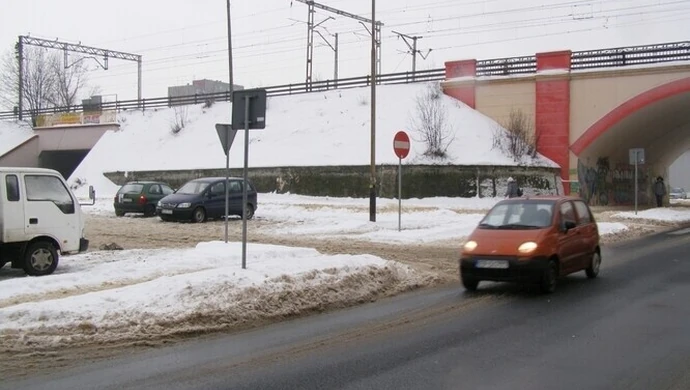 Parking na Narutowicza w prywatnych rękach