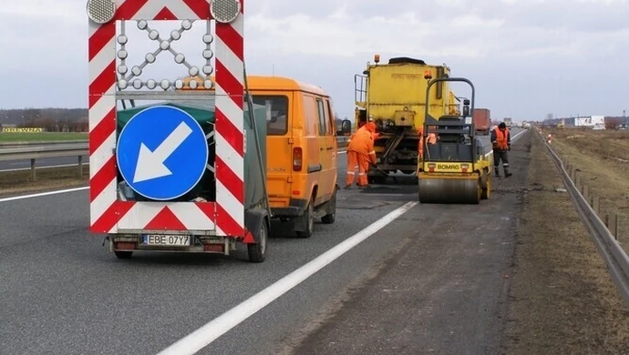 DK1 dziurawa jak ser – ponad 70 kolizji na drodze