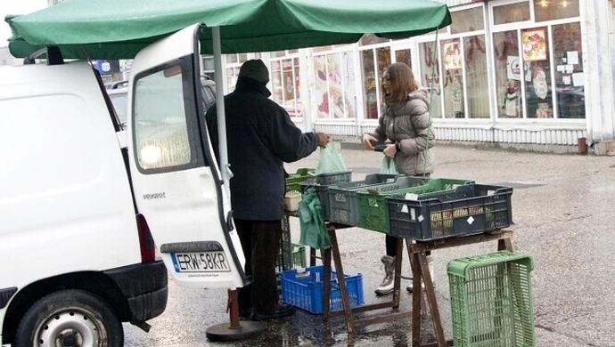 Wróci legalny handel warzywami przy kwadracie