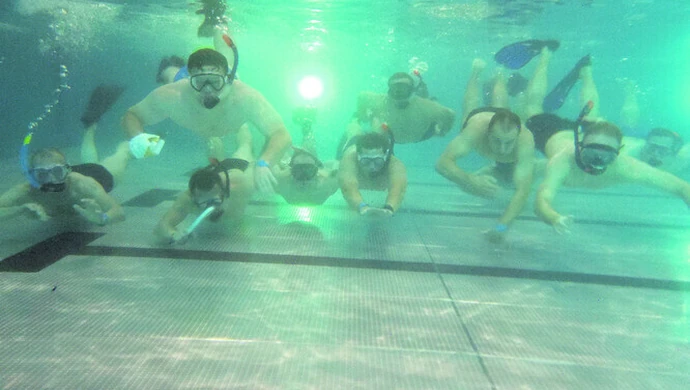 Złapali bakcyla i zeszli na dno