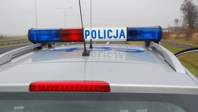 Uszkodził bariery na DK1 i uciekł