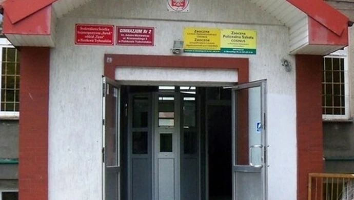 Piotrków: Gimnazjum nr 2 otwiera drzwi