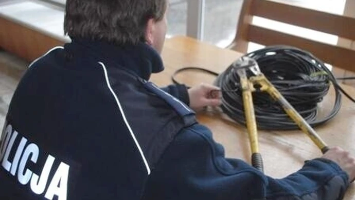 Ukradli kable warte 200 tysięcy