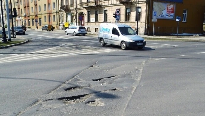 Byczyński: Pracujący sprzęt obudziłby mieszkańców