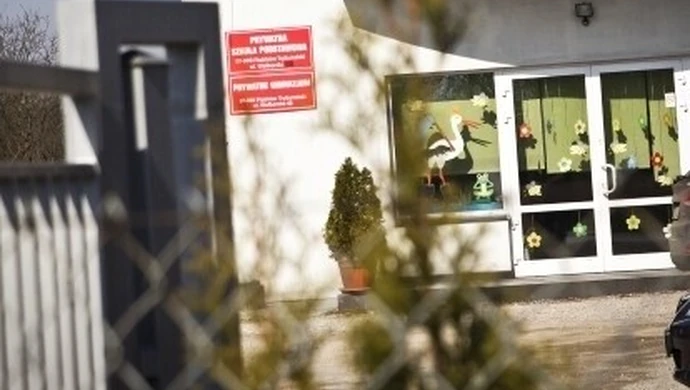 Brutalny napad na dyrektorkę szkoły