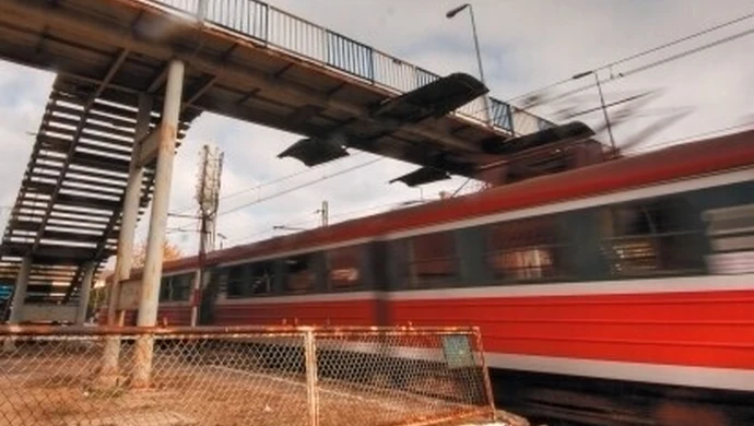 Wpadł pod pociąg, zginął na miejscu