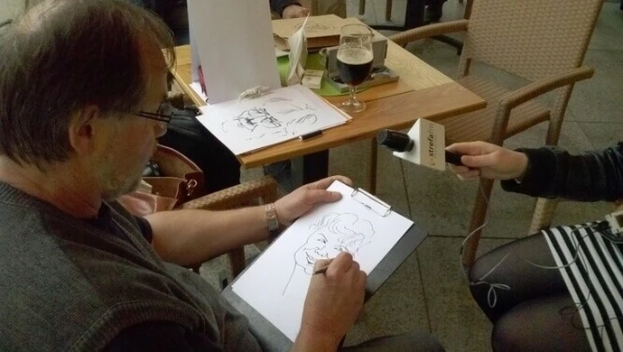 Karykaturzyści w Rynku Trybunalskim