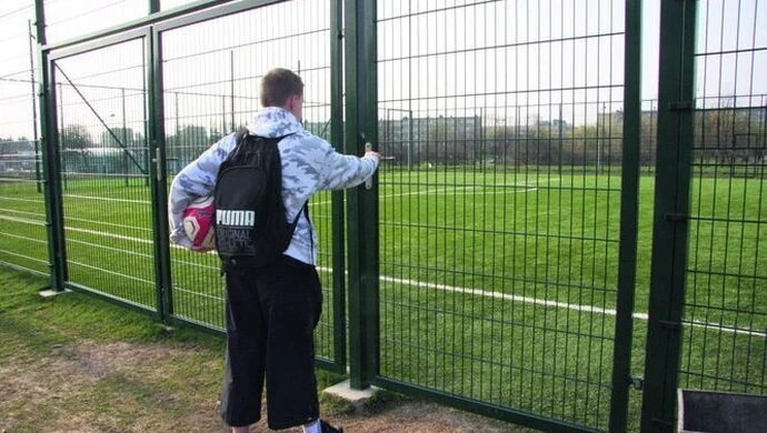 To dla kogo zbudowaliście to boisko?