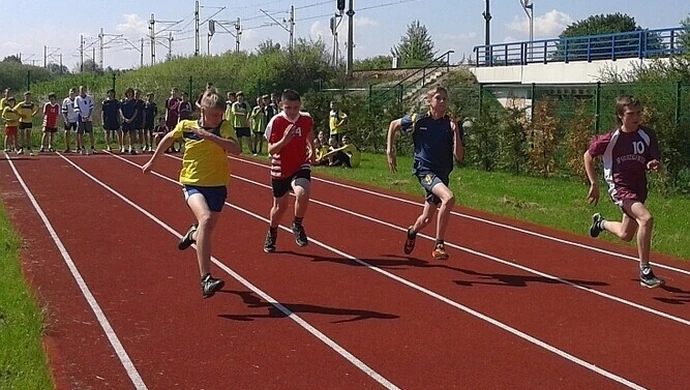 Dziewczęta z Moszczenicy i chłopcy z Gorzkowic mistrzami powiatu