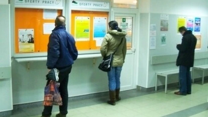 Ludzie stracą pracę – będą zwolnienia grupowe