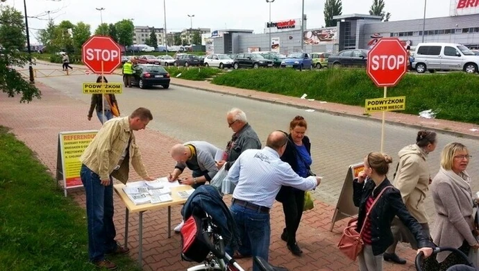 Piotrkowianie podpisują się pod inicjatywą