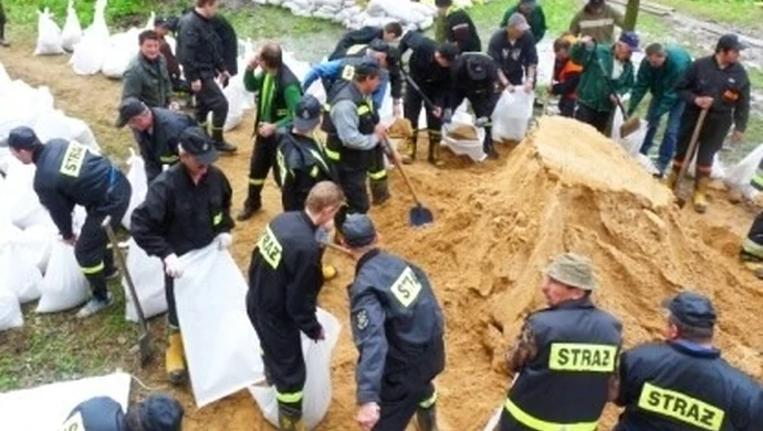 Opada woda na Pilicy i Luciąży