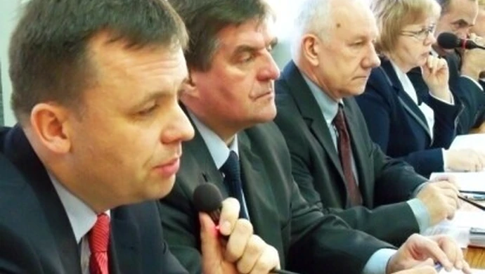 Ile zarabiają włodarze Piotrkowa?