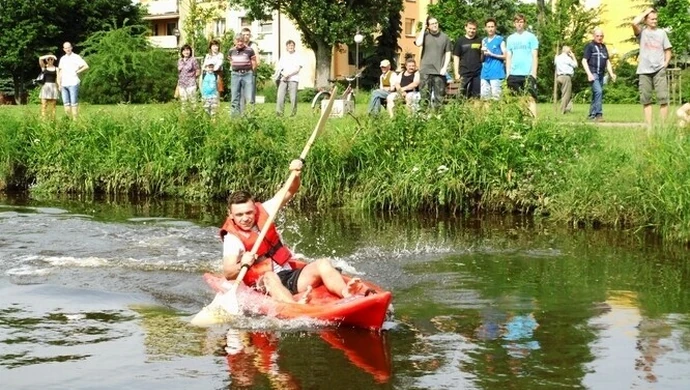 Pierwsze mistrzostwa w kajakarstwie górskim na Rakówce