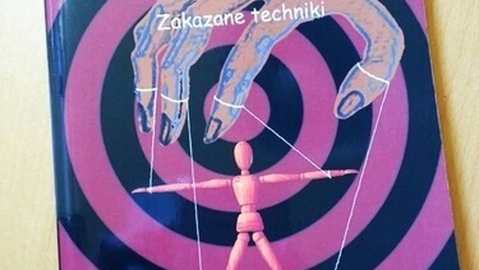 Dowiedz się, jak politycy nami manipulują