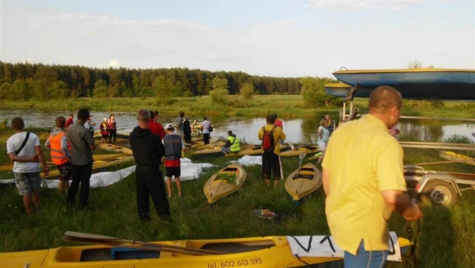 Kajakowy protest na Pilicy