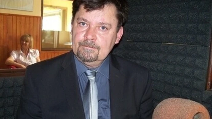 Ilu nauczycieli straci pracę?