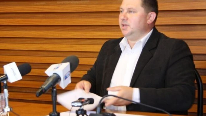 Wiceprzewodniczący Staszek złamał prawo?