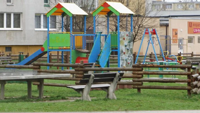 Mieszkańcy żądają nowego placu zabaw przy Sienkiewicza