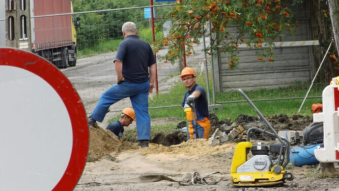 Wreszcie naprawiają ulicę Przemysłową