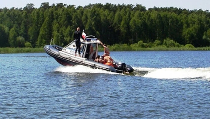 Tragedia nad wodą. Piotrkowscy strażacy szukają 14-latka