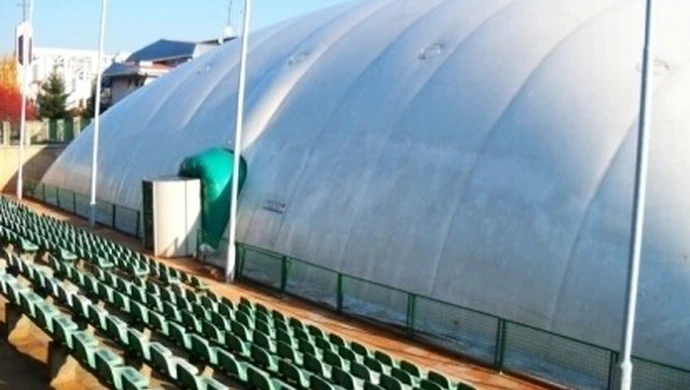 Hala balonowa: Przetarg był ustawiony?