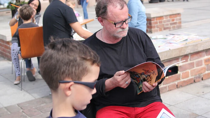 Czytali komiksy w Rynku Trybunalskim