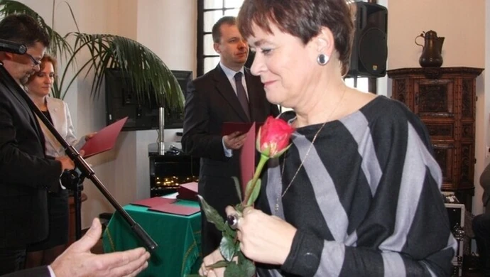 250 tysięcy na nagrody dla pracowników oświaty