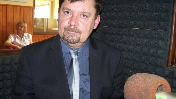 Mniej etatów, uczniów i oddziałów