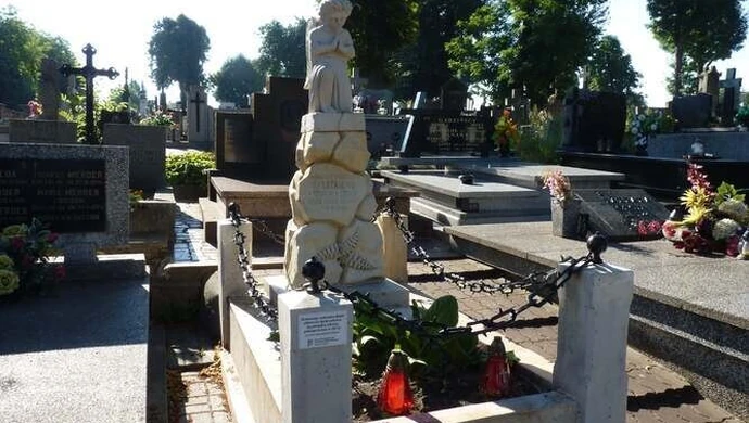 Radomsko: Przed dniem Wszystkich Świętych. 