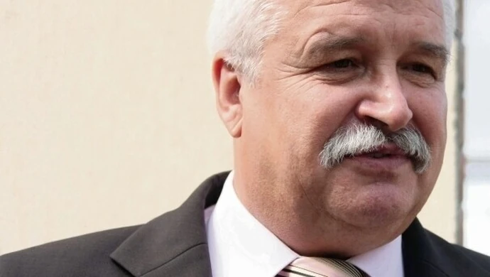 Priorytet? Drogi i kanalizacja - rozmowa z burmistrzem Sulejowa