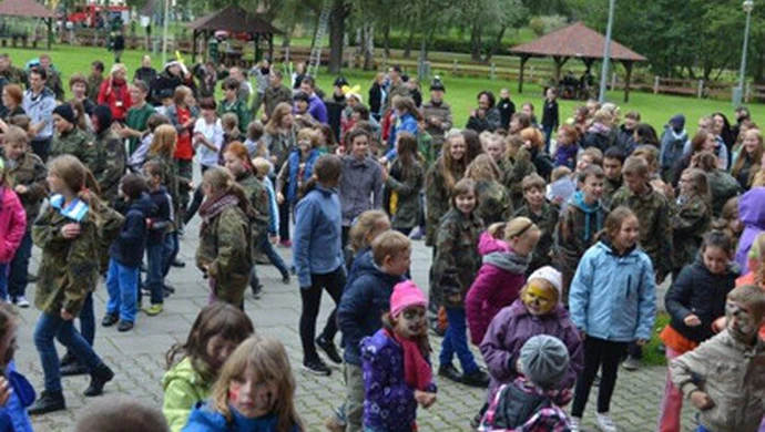 Nieodpłatnie pomagają chorym dzieciom