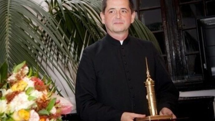 Ks. Bochyński przeprasza za zło wyrządzone Kościołowi