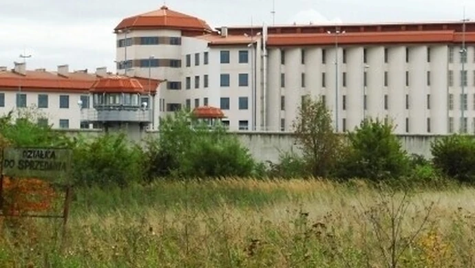 Mury aresztu opuściło tylko 14 skazanych