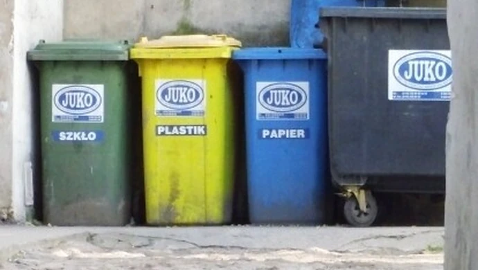 Meble możesz wyrzucić albo oddać