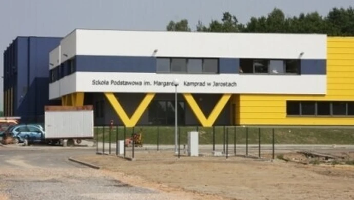 Szkoła w Jarostach podzieliła się dotacją