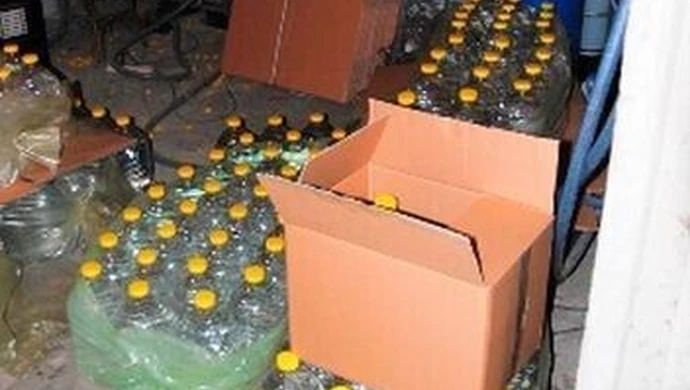 Miał nawet linię do odkażania alkoholu