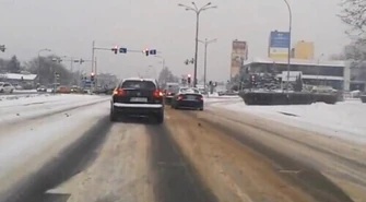 Drogi pod śniegiem &#8211; nie wszyscy kierowcy zadowoleni