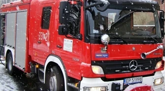 DK8 - dwójka dzieci uwięziona w pojeździe