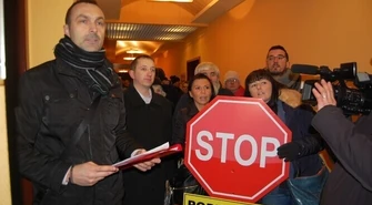 Ponad tysiąc podpisów na listach referendalnych